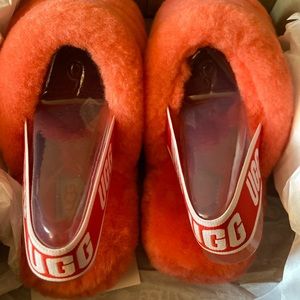 Uggs woman fluff sandal